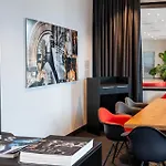 ホテル Ernst Leitz 4*