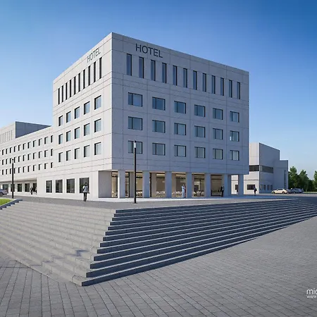 Vienna House By Wyndham Ernst Leitz Hotel 4*