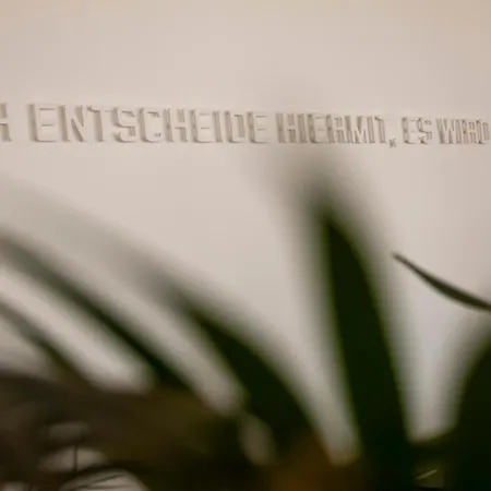 Ernst Leitz Direkt Neben Der Leica Welt Hotel 4*