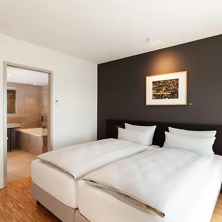 Hotel Ernst Leitz Direkt Neben Der Leica Welt