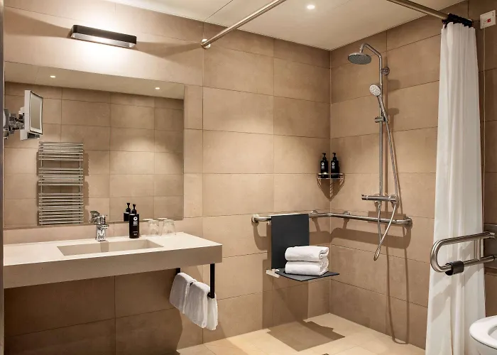 Vienna House By Wyndham Ernst Leitz Hotel 4*